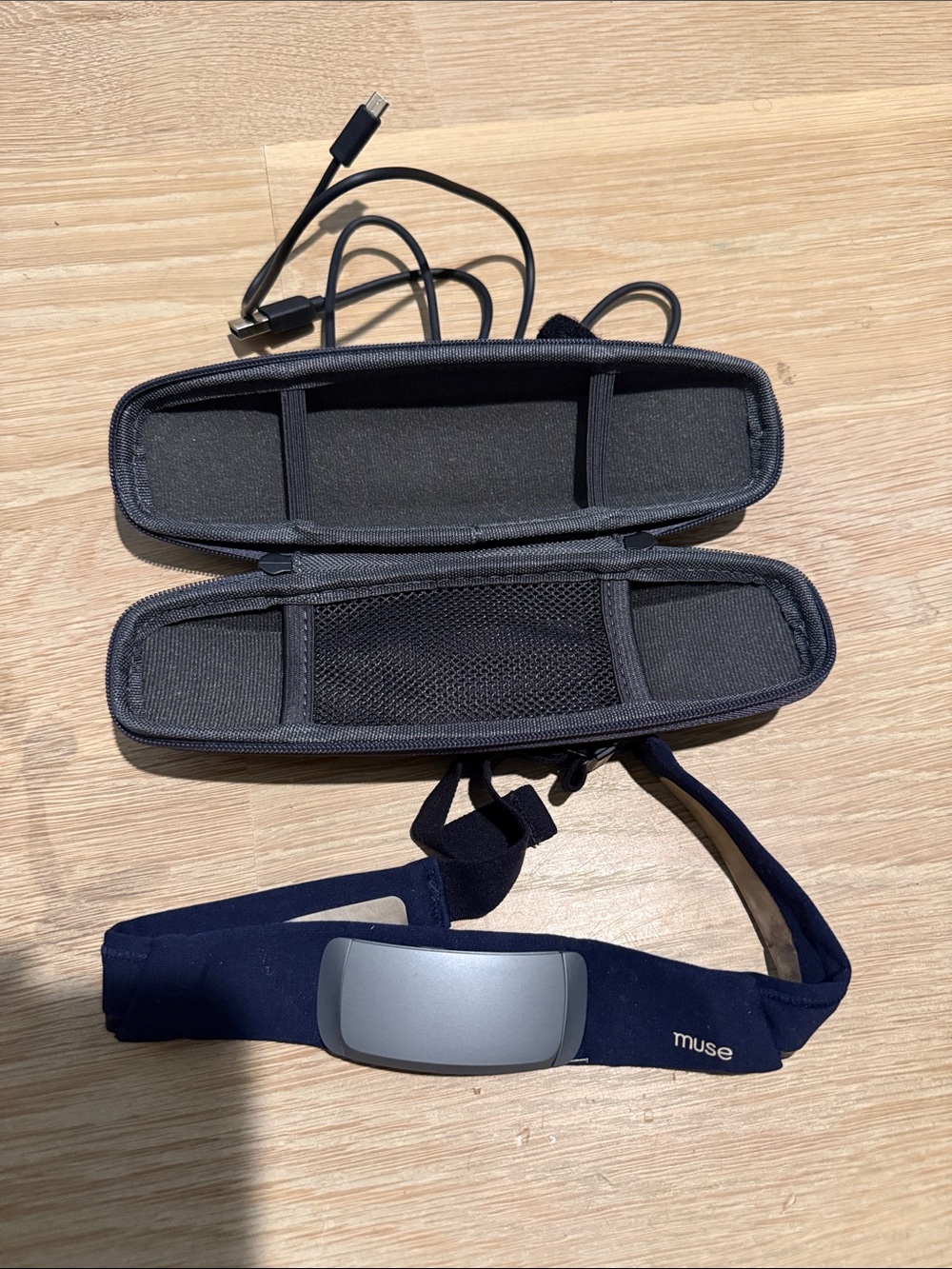 Muse MS-02 Wearable Headband in Navy and Silver - Meditation - Charger Included